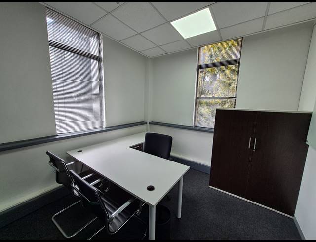 109M² OFFICE TO LET IN SANDTON CENTRAL
